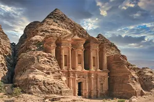 Le site archéologique de Pétra en Jordanie, destination emblématique d’un séjour culturel à l’étranger avec VTF